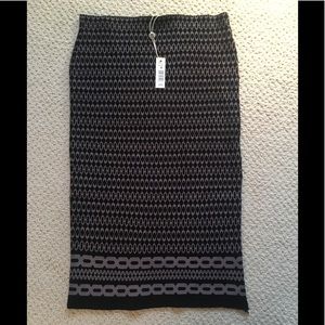 Max Studio SUPER COMFY pencil skirt NWT
